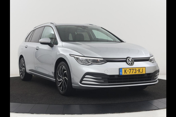 Volkswagen Golf Variant 1.0 eTSI Life | Automaat | Carplay | Memory seats | Adaptive Cruise | Parkeersensoren | Navigatie | DAB | LM | LED | Climate control