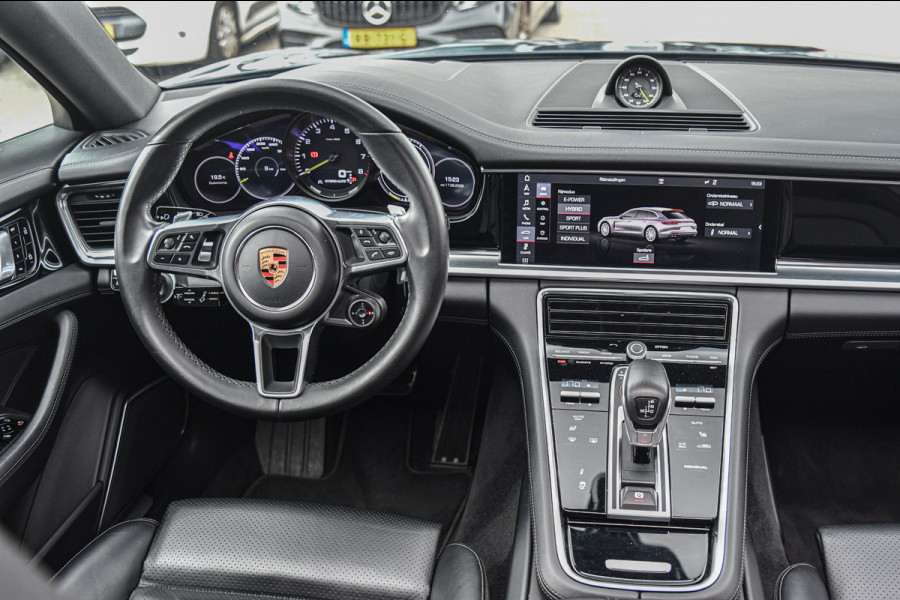 Porsche Panamera Sport Turismo 2.9 4 E-Hybrid, Sport Chrono, Rear Entertainment, Luchtvering, Softclose, Pano, 360, HUD, Leder!