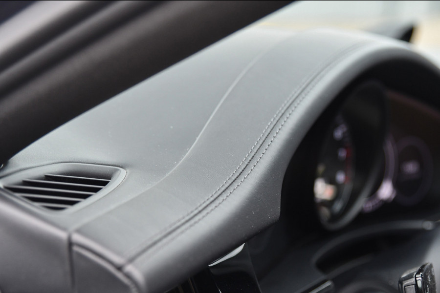 Porsche Panamera Sport Turismo 2.9 4 E-Hybrid, Sport Chrono, Rear Entertainment, Luchtvering, Softclose, Pano, 360, HUD, Leder!