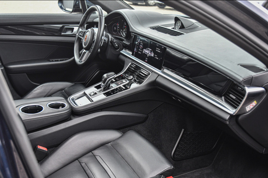 Porsche Panamera Sport Turismo 2.9 4 E-Hybrid, Sport Chrono, Rear Entertainment, Luchtvering, Softclose, Pano, 360, HUD, Leder!