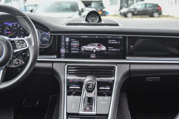 Porsche Panamera Sport Turismo 2.9 4 E-Hybrid, Sport Chrono, Rear Entertainment, Luchtvering, Softclose, Pano, 360, HUD, Leder!