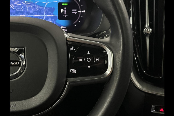 Volvo XC60 2.0 T8 Plug-in hybrid AWD Ultimate Dark *SOH 97%* Luchtvering | Trekhaak | Open dak | Bowers & Wilkins | Adapt. cruise | Stoel-/stuurverwarming | 360 camera | Head up