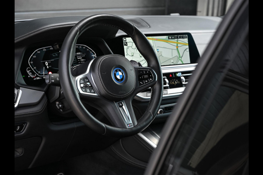 BMW X5 xDrive45e High Executive | M-Sport | Panoramadak | 360 Camera | Harman/Kardon | HUD | Active Cruise |  Memory Seats | Luchtvering | Ambiance Interieur | Comfort Access |
