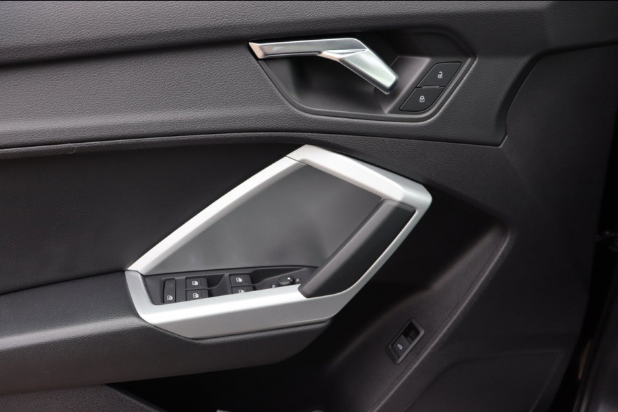 Audi Q3 35 TFSI Bus. org.NL sportleer+vw el.klep carplay keyless