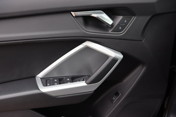 Audi Q3 35 TFSI Bus. org.NL sportleer+vw el.klep carplay keyless