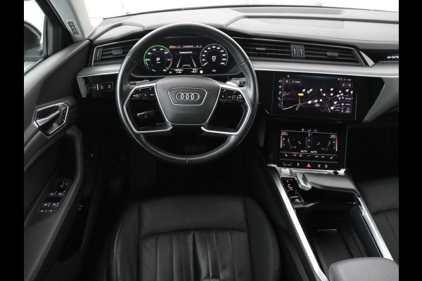 Audi e-tron e-tron 50 quattro Launch edition plus 71 kWh | SOH 90.6 | Panoramadak | Luchtvering | Adaptive cruise | Leder | Carplay | Memory | Stoelverwarming | Navi. Full map | PDC