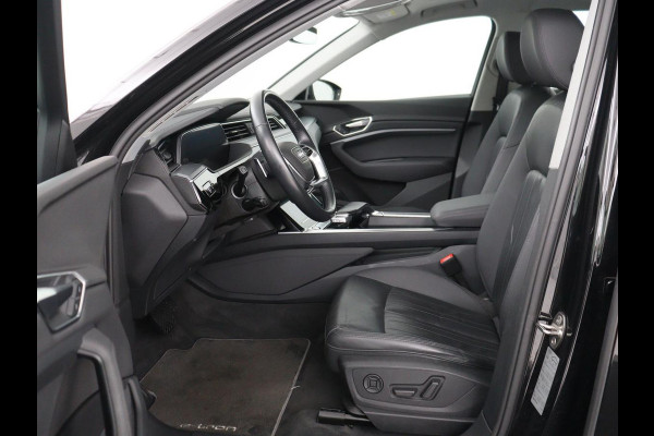 Audi e-tron e-tron 50 quattro Launch edition plus 71 kWh | SOH 90.6 | Panoramadak | Luchtvering | Adaptive cruise | Leder | Carplay | Memory | Stoelverwarming | Navi. Full map | PDC