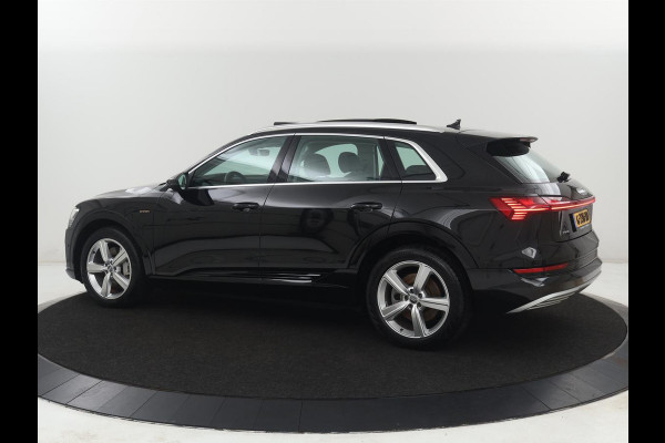 Audi e-tron e-tron 50 quattro Launch edition plus 71 kWh | SOH 90.6 | Panoramadak | Luchtvering | Adaptive cruise | Leder | Carplay | Memory | Stoelverwarming | Navi. Full map | PDC