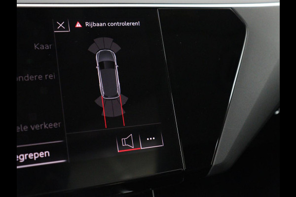 Audi e-tron e-tron 50 quattro Launch edition plus 71 kWh | SOH 90.6 | Panoramadak | Luchtvering | Adaptive cruise | Leder | Carplay | Memory | Stoelverwarming | Navi. Full map | PDC