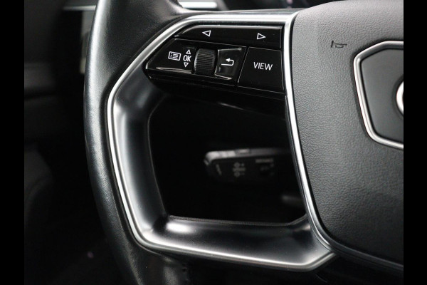 Audi e-tron e-tron 50 quattro Launch edition plus 71 kWh | SOH 90.6 | Panoramadak | Luchtvering | Adaptive cruise | Leder | Carplay | Memory | Stoelverwarming | Navi. Full map | PDC
