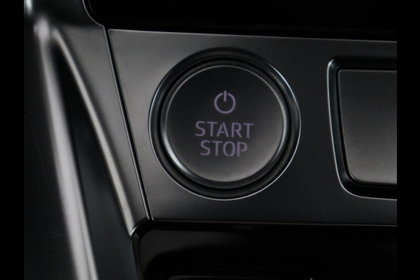 Audi e-tron e-tron 50 quattro Launch edition plus 71 kWh | SOH 90.6 | Panoramadak | Luchtvering | Adaptive cruise | Leder | Carplay | Memory | Stoelverwarming | Navi. Full map | PDC