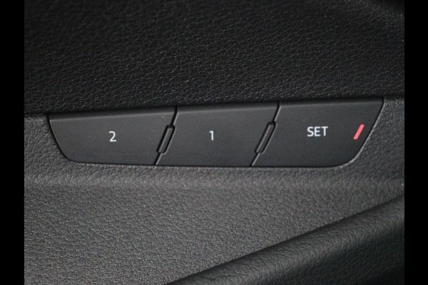 Audi e-tron e-tron 50 quattro Launch edition plus 71 kWh | SOH 90.6 | Panoramadak | Luchtvering | Adaptive cruise | Leder | Carplay | Memory | Stoelverwarming | Navi. Full map | PDC