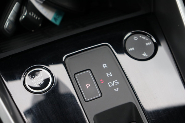 Audi A3 Sportback 35 TFSI S-Line org.NL h.leer+el+mem+vw matrix-LED camera el.klep park.hulp Ambient Light Plus