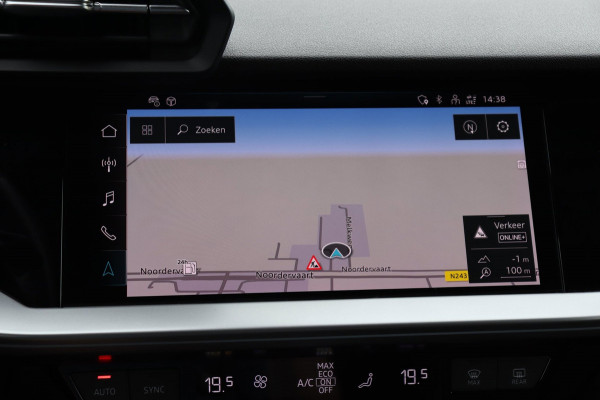 Audi A3 Sportback 35 TFSI S-Line org.NL h.leer+el+mem+vw matrix-LED camera el.klep park.hulp Ambient Light Plus