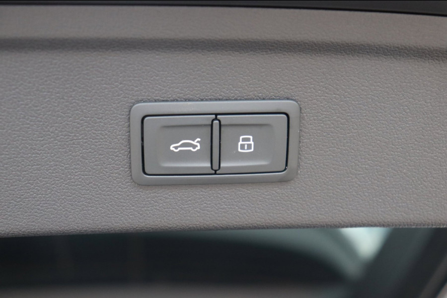 Audi A3 Sportback 35 TFSI S-Line org.NL h.leer+el+mem+vw matrix-LED camera el.klep park.hulp Ambient Light Plus