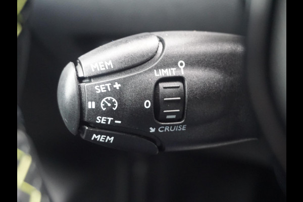 Peugeot 208 1.2 Turbo GT Climate control | Camera achter
