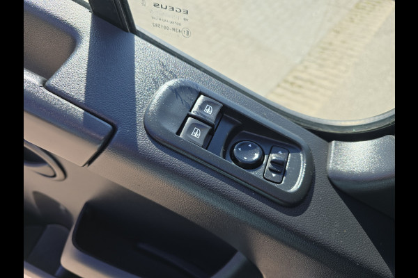 Renault Master T35 2.3 dCi 145 L3 Lowliner - 145 Pk - Euro 6 - Airco - Cruise Control