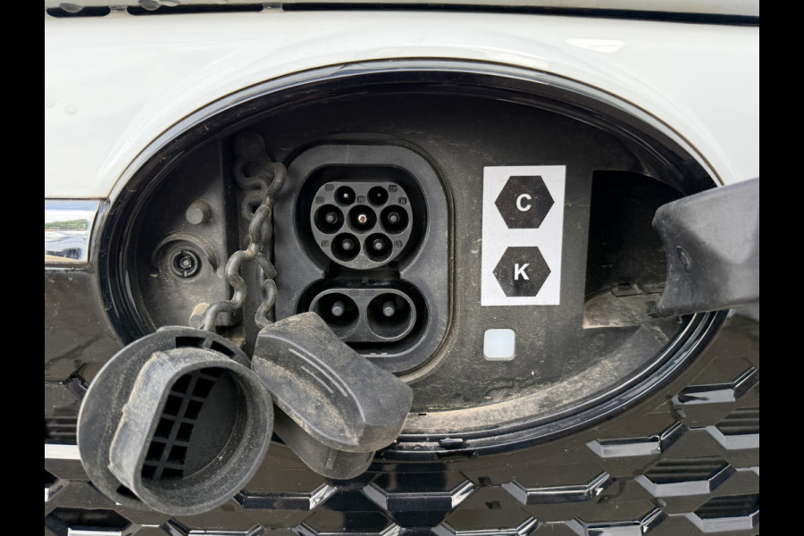 Maxus eDeliver 9 52kWh 204PK Nieuw! Elektrisch L2H2 280km WLTP Snelladen LED Carplay Cruise control Camera Airco Parkeersensoren v+a