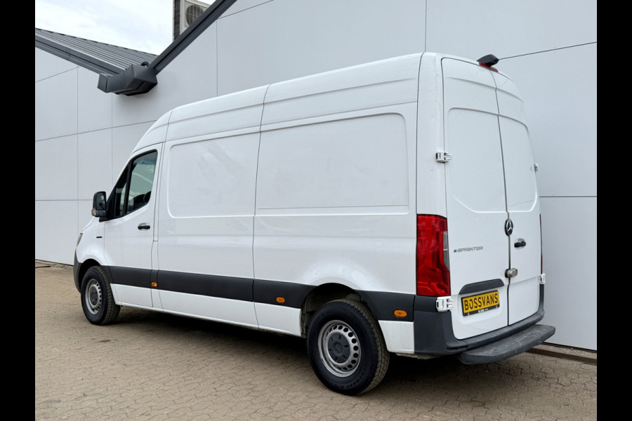 Mercedes-Benz eSprinter 312 55kWh L2H2 Elektrisch 168km WLTP 93.4% (SOH) 80kw Snelladen Climate Control Camera Stoelverwarming