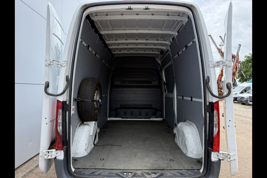 Mercedes-Benz eSprinter 312 55kWh L2H2 Elektrisch 168km WLTP 93.4% (SOH) 80kw Snelladen Climate Control Camera Stoelverwarming