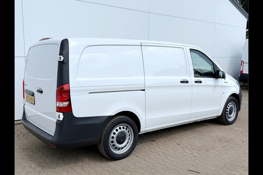 Mercedes-Benz eVito 112 66kWh L2 Elektrisch 97.7% (SOH) 280km WLTP Climate Control Cruise Control Carplay Camera Stoelverwarming Parkeersensoren