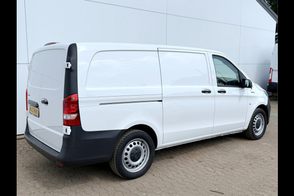 Mercedes-Benz eVito 112 66kWh L2 Elektrisch 97.7% (SOH) 280km WLTP Climate Control Cruise Control Carplay Camera Stoelverwarming Parkeersensoren