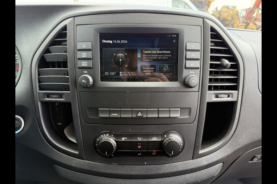 Mercedes-Benz eVito 112 66kWh L2 Elektrisch 97.7% (SOH) 280km WLTP Climate Control Cruise Control Carplay Camera Stoelverwarming Parkeersensoren