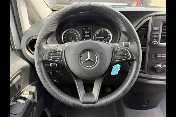 Mercedes-Benz eVito 112 66kWh L2 Elektrisch 97.7% (SOH) 280km WLTP Climate Control Cruise Control Carplay Camera Stoelverwarming Parkeersensoren