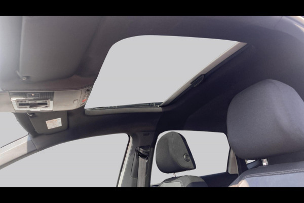 Volkswagen Polo 1.0 TSI 95pk R-Line Business Ascot Grey | Panoramadak | Camera | Stoelverwarming | Keyless
