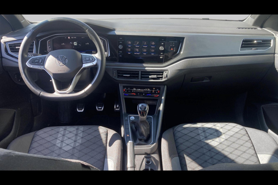 Volkswagen Polo 1.0 TSI 95pk R-Line Business Ascot Grey | Panoramadak | Camera | Stoelverwarming | Keyless