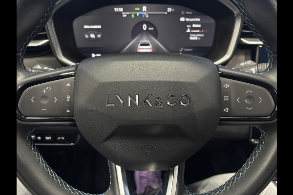 Lynk & Co 01 1.5 360graden camera, Panodak, Stoelverwarming, trekhaak, Carplay