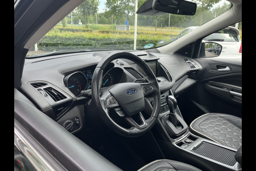 Ford Kuga 1.5 EcoBoost Vignale iAWD 176pk/129kW Automaat | Full Options | Panoramadak | Afn. trekhaak | Luxury Pack | Technology Pack | Driver Assistance Pack | etc. etc.