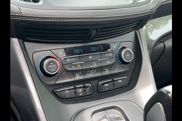 Ford Kuga 1.5 EcoBoost Vignale iAWD 176pk/129kW Automaat | Full Options | Panoramadak | Afn. trekhaak | Luxury Pack | Technology Pack | Driver Assistance Pack | etc. etc.