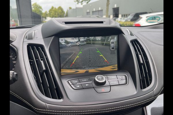 Ford Kuga 1.5 EcoBoost Vignale iAWD 176pk/129kW Automaat | Full Options | Panoramadak | Afn. trekhaak | Luxury Pack | Technology Pack | Driver Assistance Pack | etc. etc.