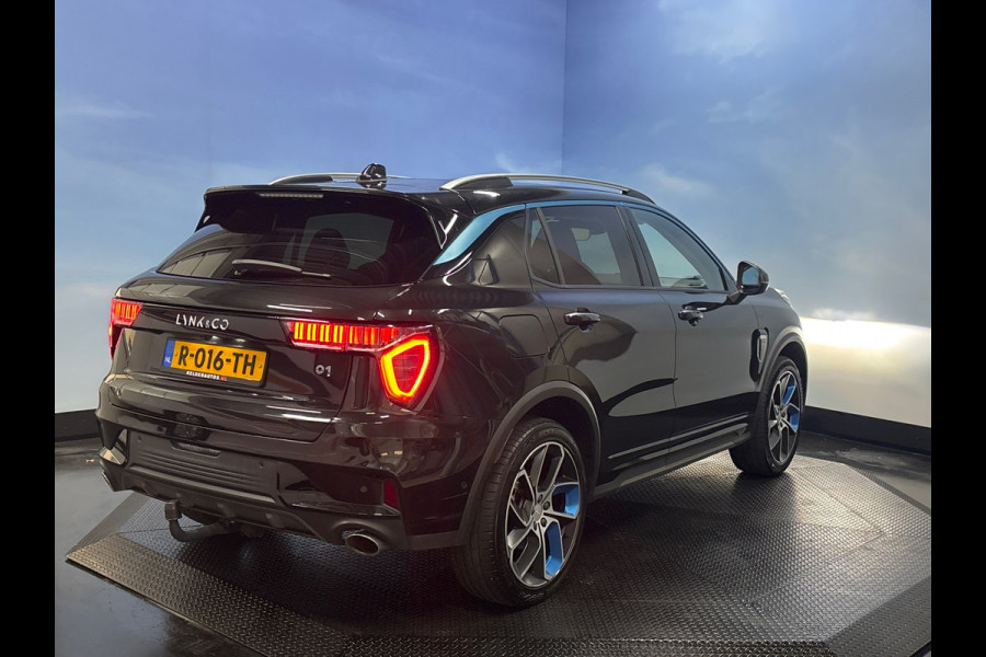 Lynk & Co 01 1.5 360graden camera, Panodak, Stoelverwarming, trekhaak, Carplay