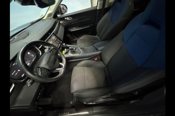 Lynk & Co 01 1.5 360graden camera, Panodak, Stoelverwarming, trekhaak, Carplay