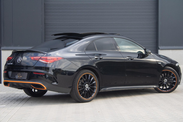 Mercedes-Benz CLA-Klasse 200 Orangeart Edition AMG PANO 360 Stoelverwarming Alarmsysteem