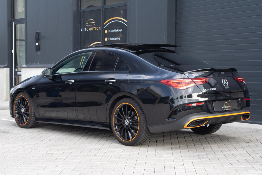Mercedes-Benz CLA-Klasse 200 Orangeart Edition AMG PANO 360 Stoelverwarming Alarmsysteem