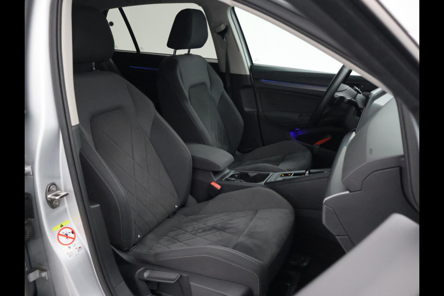 Volkswagen Golf 1.5 eTSI 150 PK STYLE AUT. + MASSAGE | SFEERVERL. | ADAPTIVE CRUISE | CARPLAY | CAMERA