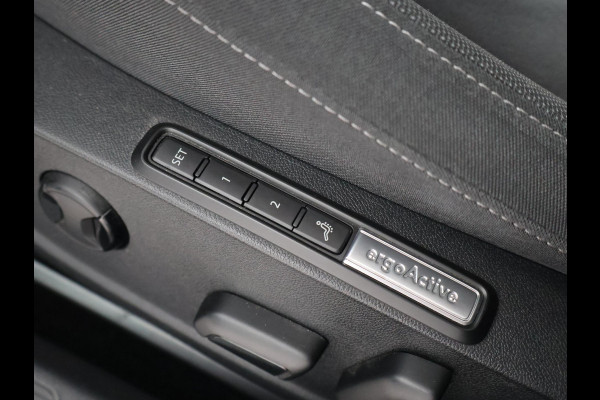 Volkswagen Golf 1.5 eTSI 150 PK STYLE AUT. + MASSAGE | SFEERVERL. | ADAPTIVE CRUISE | CARPLAY | CAMERA