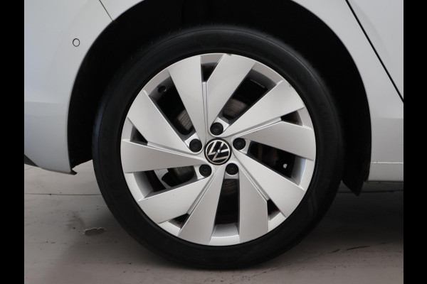 Volkswagen Golf 1.5 eTSI 150 PK STYLE AUT. + MASSAGE | SFEERVERL. | ADAPTIVE CRUISE | CARPLAY | CAMERA