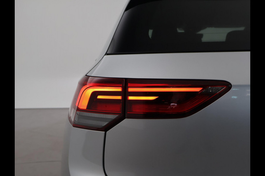 Volkswagen Golf 1.5 eTSI 150 PK STYLE AUT. + MASSAGE | SFEERVERL. | ADAPTIVE CRUISE | CARPLAY | CAMERA