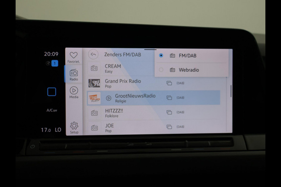 Volkswagen Golf 1.5 eTSI 150 PK STYLE AUT. + MASSAGE | SFEERVERL. | ADAPTIVE CRUISE | CARPLAY | CAMERA