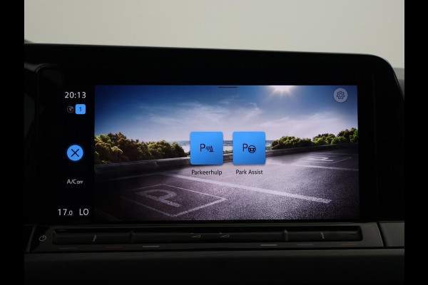 Volkswagen Golf 1.5 eTSI 150 PK STYLE AUT. + MASSAGE | SFEERVERL. | ADAPTIVE CRUISE | CARPLAY | CAMERA