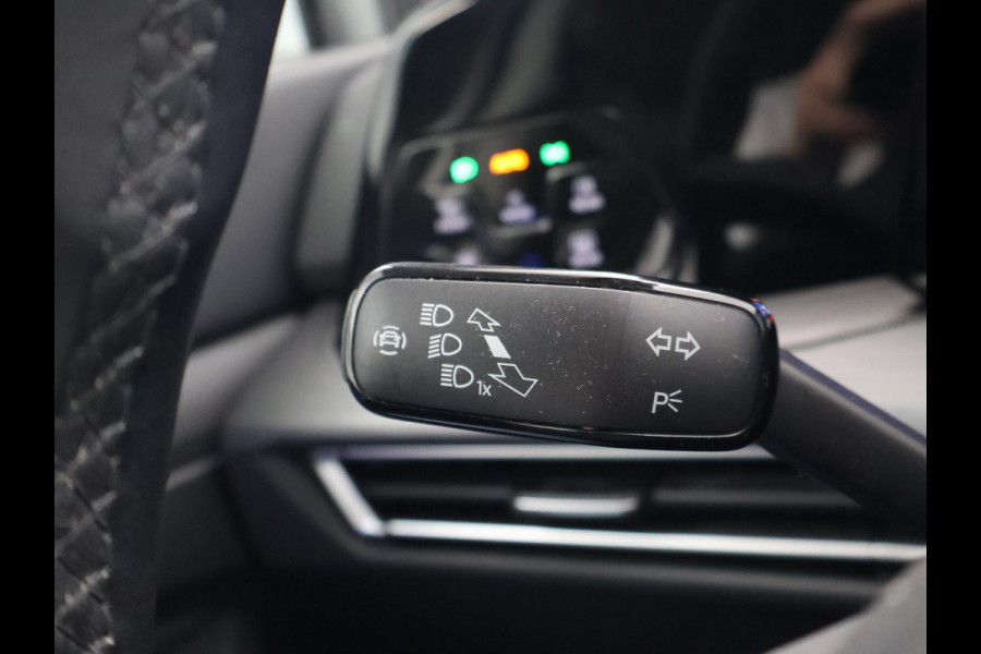 Volkswagen Golf 1.5 eTSI 150 PK STYLE AUT. + MASSAGE | SFEERVERL. | ADAPTIVE CRUISE | CARPLAY | CAMERA