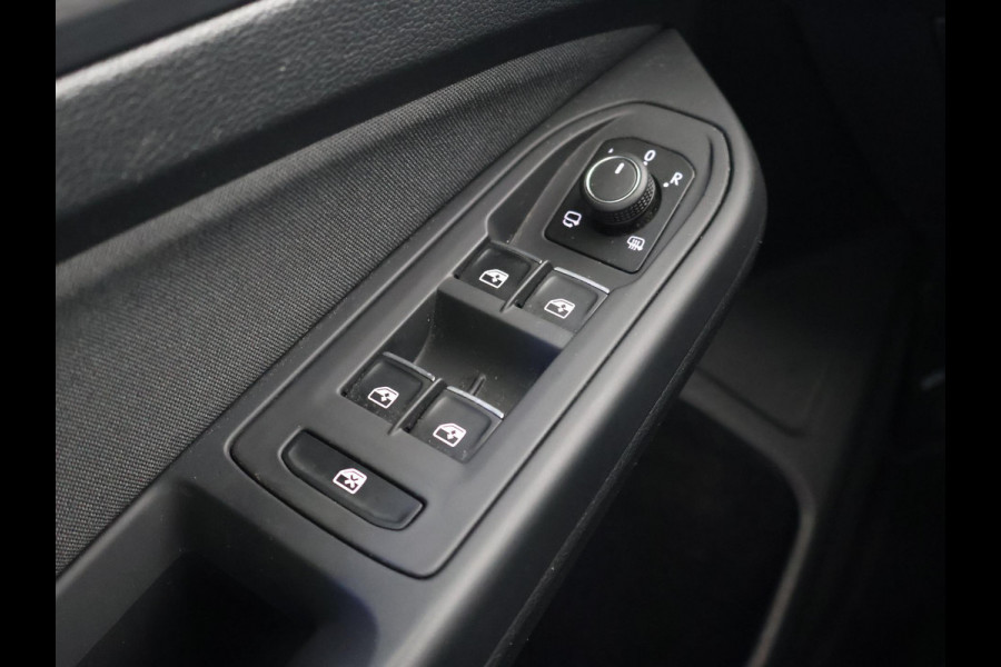 Volkswagen Golf 1.5 eTSI 150 PK STYLE AUT. + MASSAGE | SFEERVERL. | ADAPTIVE CRUISE | CARPLAY | CAMERA