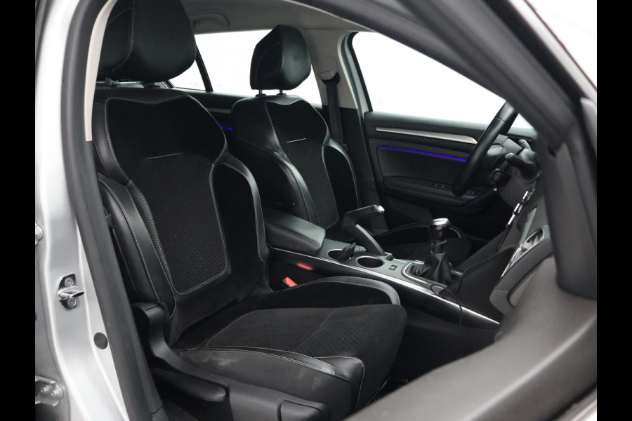 Renault Mégane Estate 1.2 TCe LIMITED + CARPLAY | DAB | COMFORTSTOELEN | CAMERA | SFEERVERL.