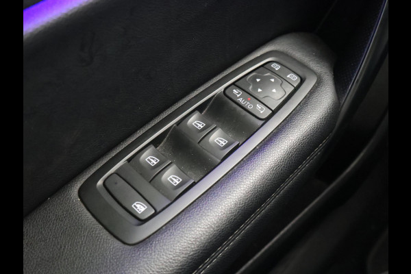 Renault Mégane Estate 1.2 TCe LIMITED + CARPLAY | DAB | COMFORTSTOELEN | CAMERA | SFEERVERL.