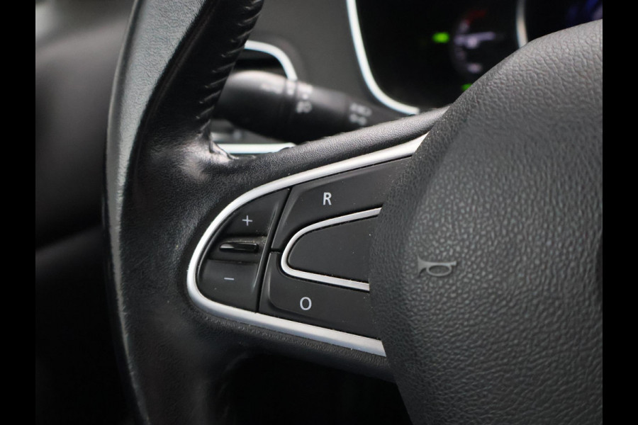 Renault Mégane Estate 1.2 TCe LIMITED + CARPLAY | DAB | COMFORTSTOELEN | CAMERA | SFEERVERL.