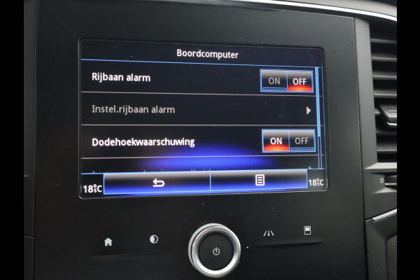 Renault Mégane Estate 1.2 TCe LIMITED + CARPLAY | DAB | COMFORTSTOELEN | CAMERA | SFEERVERL.